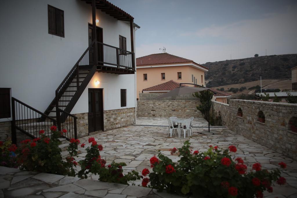 Charoullas Traditional Mansion Vila Alaminos Exterior foto